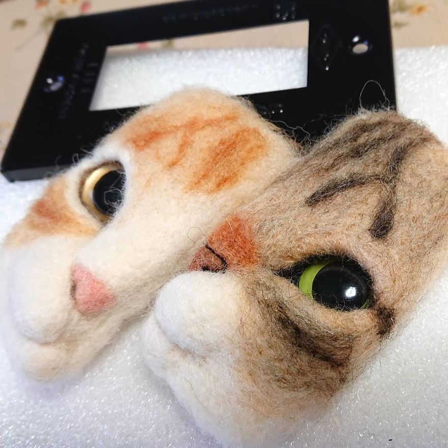Artist Creates Realistic 3D Frames Of Cats And They Are Perfect!