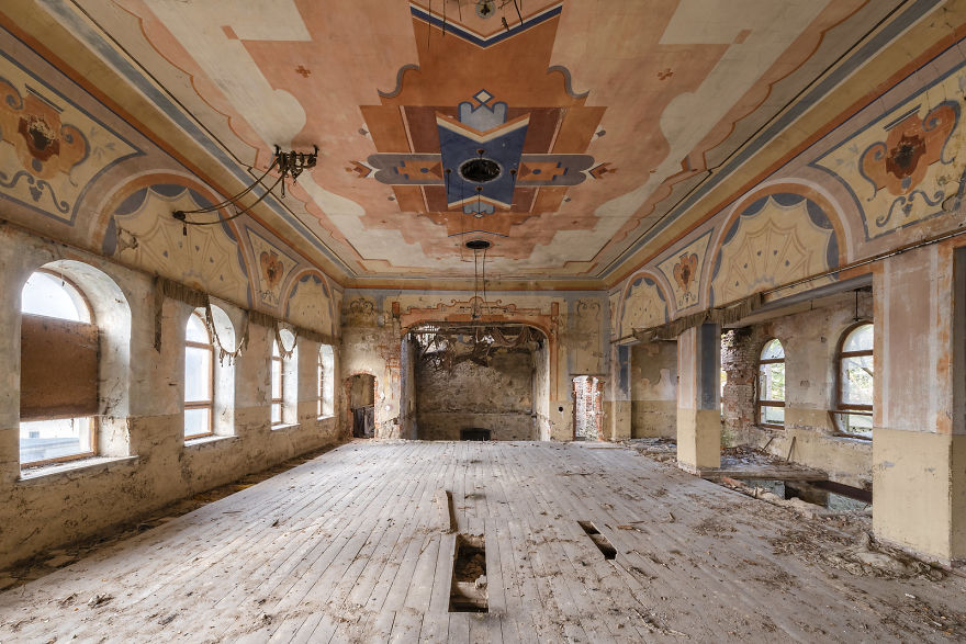 A Bird In Hand Is Worth Two In The Bush