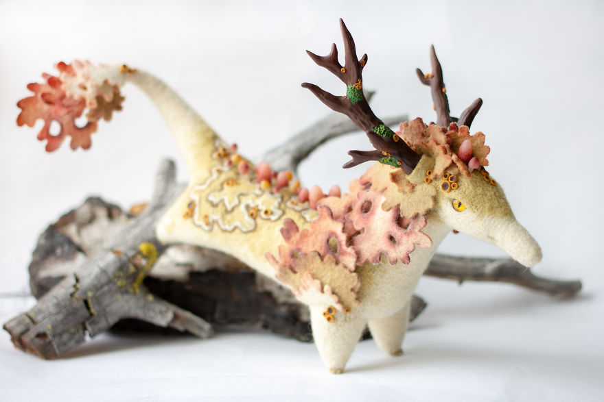 I Make These Adorable Felted Dragons Inspired By The Nature Around Me
