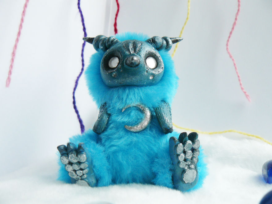Beginner-Toymaker-Cute-Creepy-Toys-Lelea-Creatures