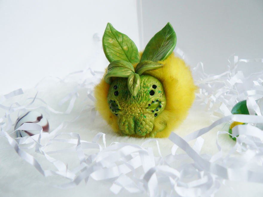 Beginner-Toymaker-Cute-Creepy-Toys-Lelea-Creatures