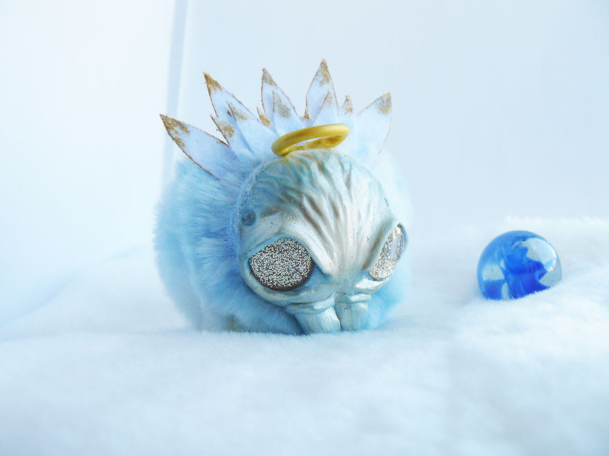 Beginner-Toymaker-Cute-Creepy-Toys-Lelea-Creatures