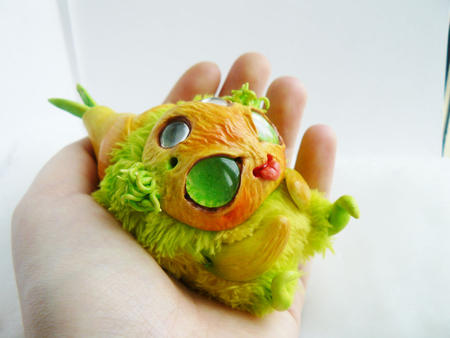 Beginner-Toymaker-Cute-Creepy-Toys-Lelea-Creatures