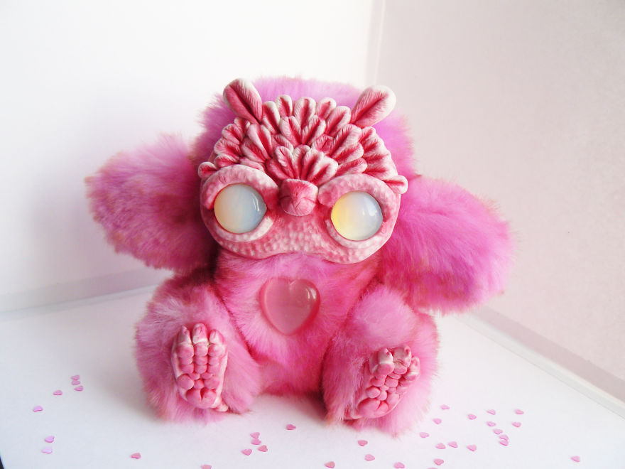 Beginner-Toymaker-Cute-Creepy-Toys-Lelea-Creatures