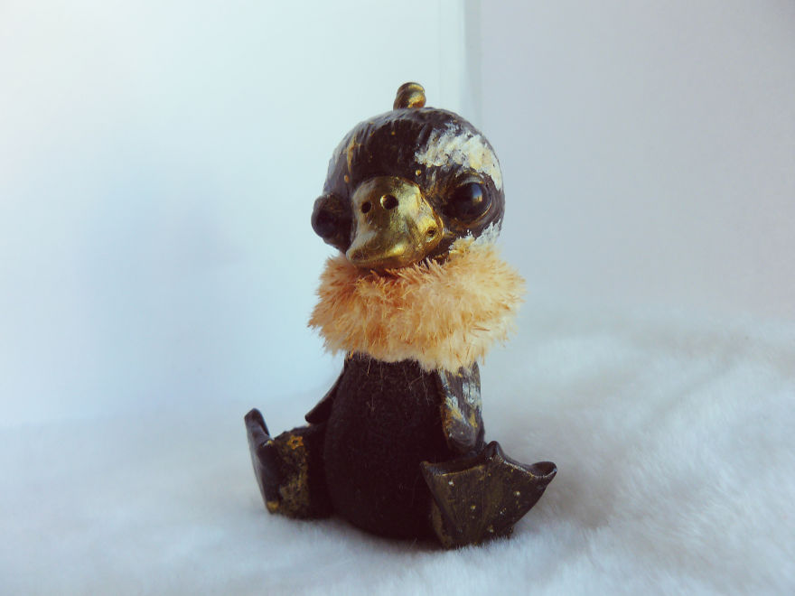 Beginner-Toymaker-Cute-Creepy-Toys-Lelea-Creatures