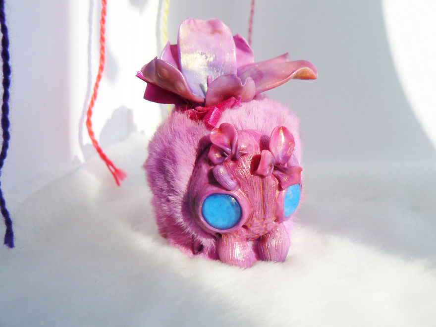 Beginner-Toymaker-Cute-Creepy-Toys-Lelea-Creatures