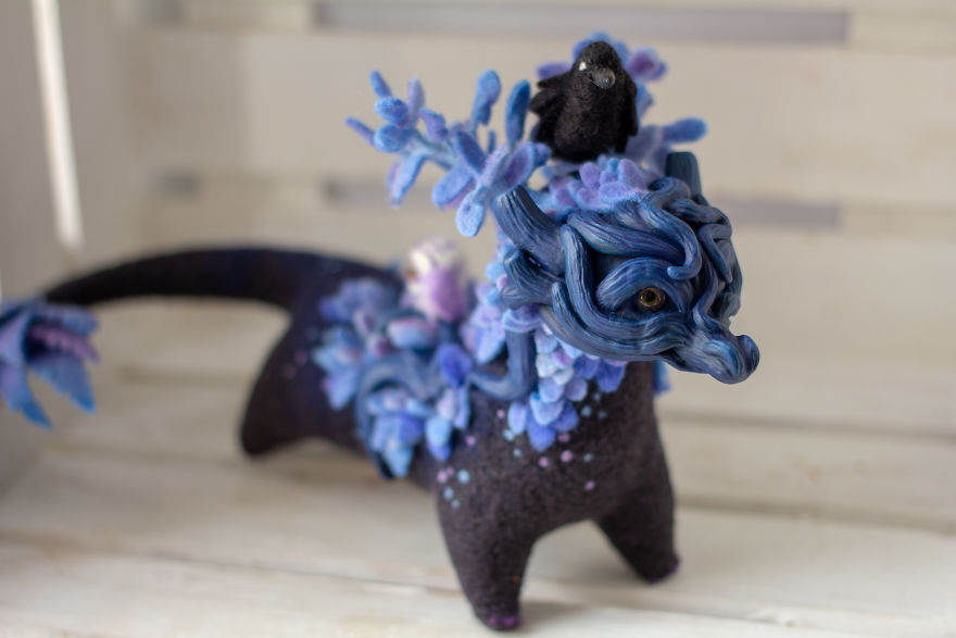 I Make These Adorable Felted Dragons Inspired By The Nature Around Me