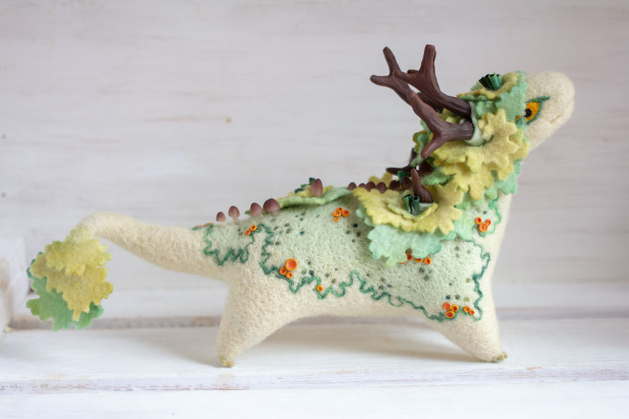 I Make These Adorable Felted Dragons Inspired By The Nature Around Me