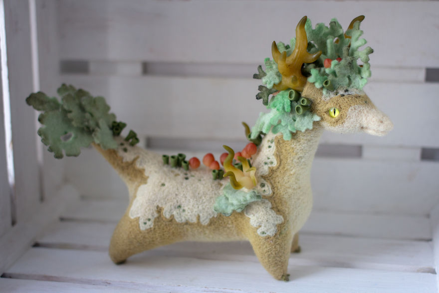 I Make These Adorable Felted Dragons Inspired By The Nature Around Me