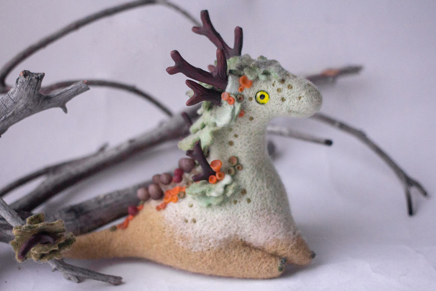 I Make These Adorable Felted Dragons Inspired By The Nature Around Me