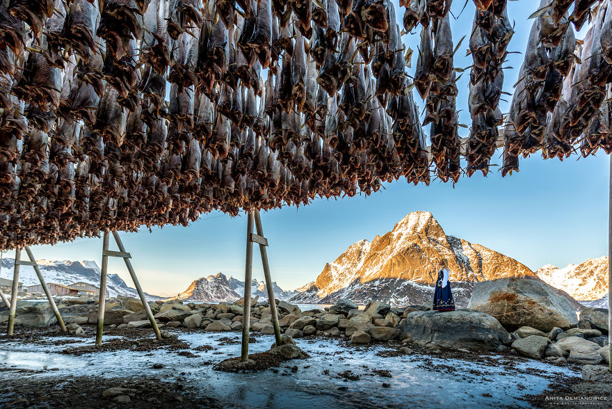 I Photographed Myself Wearing The Traditional Costume Of The Country I Was In (28 Pics) I Photographed Myself Wearing The Traditional Costume Of The Country I Was In (28 Pics)
