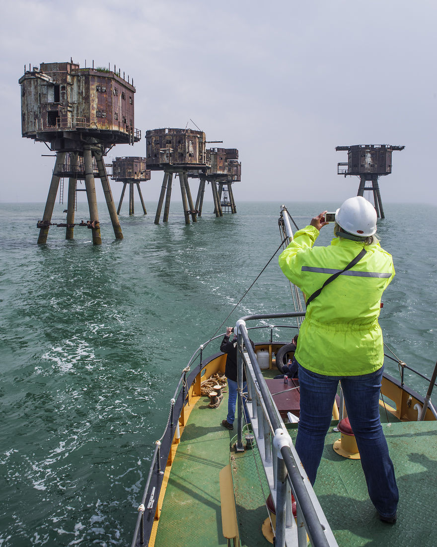 I Photographed WWII Gun Towers In Thames Estuary, UK I Photographed WWII Gun Towers In Thames Estuary, UK