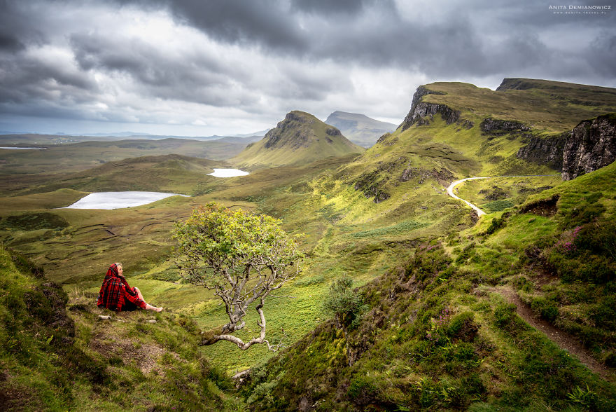 I Photographed Myself Wearing The Traditional Costume Of The Country I Was In (28 Pics) I Photographed Myself Wearing The Traditional Costume Of The Country I Was In (28 Pics)