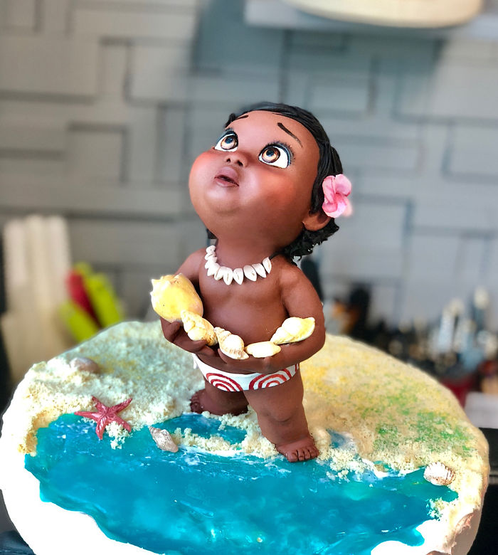 Woman Makes Hyper-Realistic Cakes That Look More Like Works Of Art