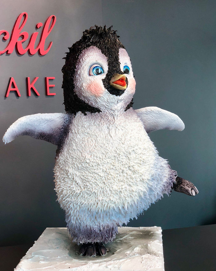 Woman Makes Hyper-Realistic Cakes That Look More Like Works Of Art