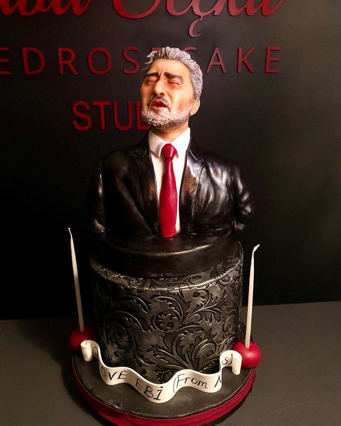 Woman Makes Hyper-Realistic Cakes That Look More Like Works Of Art