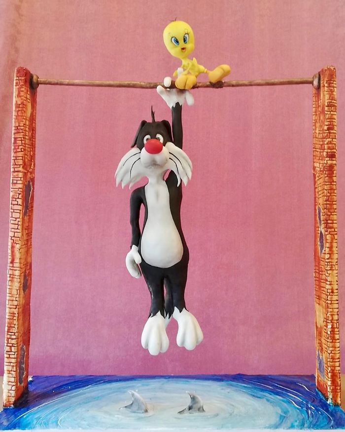 Woman Makes Hyper-Realistic Cakes That Look More Like Works Of Art