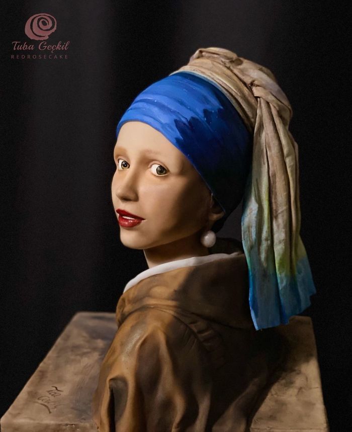 Woman Makes Hyper-Realistic Cakes That Look More Like Works Of Art