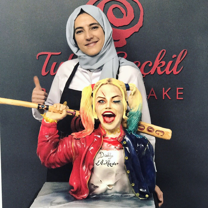 Woman Makes Hyper-Realistic Cakes That Look More Like Works Of Art