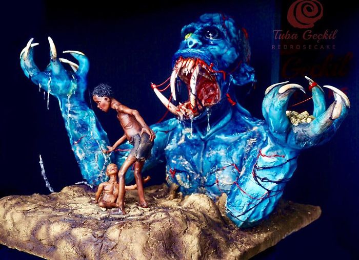 Woman Makes Hyper-Realistic Cakes That Look More Like Works Of Art