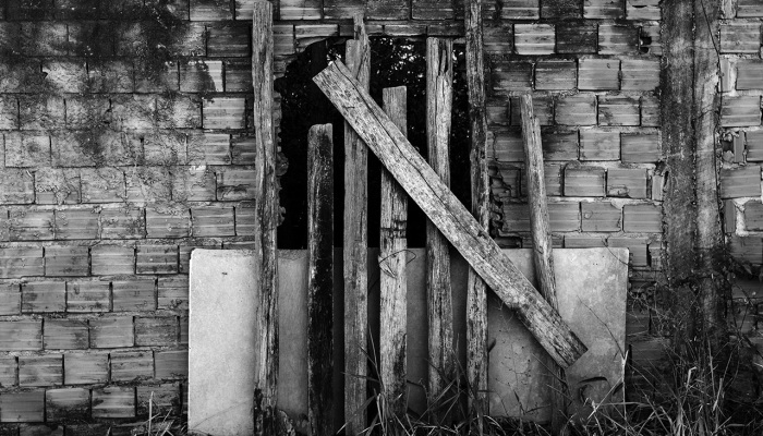 Brazilian Photographer Captures The Abandoned Dream Of Home Ownership