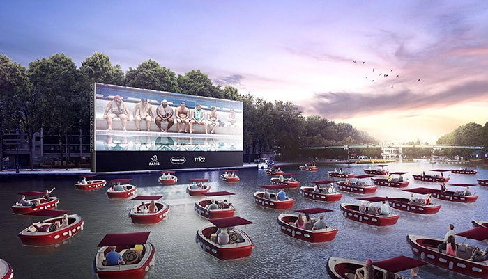 Paris Opens The Summer Season With Socially-Distant Floating Cinema Paris Opens The Summer Season With Socially-Distant Floating Cinema