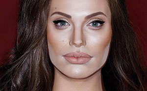 Drag Queen From Manchester Is So Good At Makeup, She Can Turn Into Literally Any Celebrity (30 Pics)