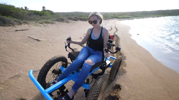 Man Designs An Off-Road "Wheelchair" So That His Wife Can Go Places She Never Imagined, It's Now Up For Mass-Production Man Designs An Off-Road "Wheelchair" So That His Wife Can Go Places She Never Imagined, It's Now Up For Mass-Production