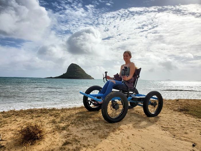 Man Designs An Off-Road "Wheelchair" So That His Wife Can Go Places She Never Imagined, It's Now Up For Mass-Production Man Designs An Off-Road "Wheelchair" So That His Wife Can Go Places She Never Imagined, It's Now Up For Mass-Production