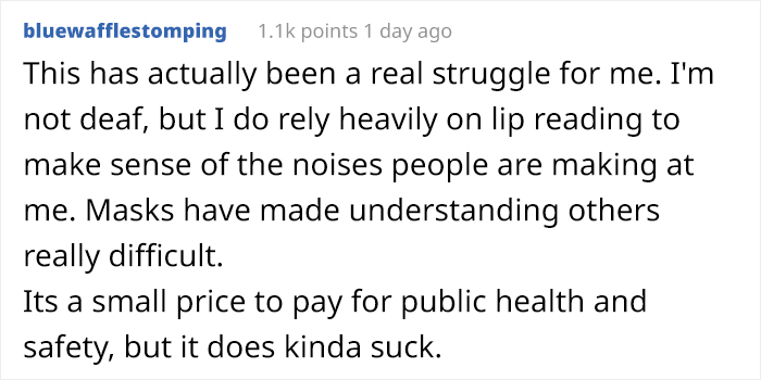 Paramedic Comes Up With A Simple But Brilliant Idea To Communicate With Hard Of Hearing People While Wearing A Face Mask
