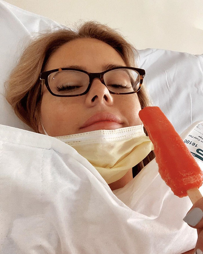 TV Reporter Gets Diagnosed With Cancer After A Viewer, Who is A Cancer Survivor, Spots A Lump On Her Neck TV Reporter Gets Diagnosed With Cancer After A Viewer, Who is A Cancer Survivor, Spots A Lump On Her Neck