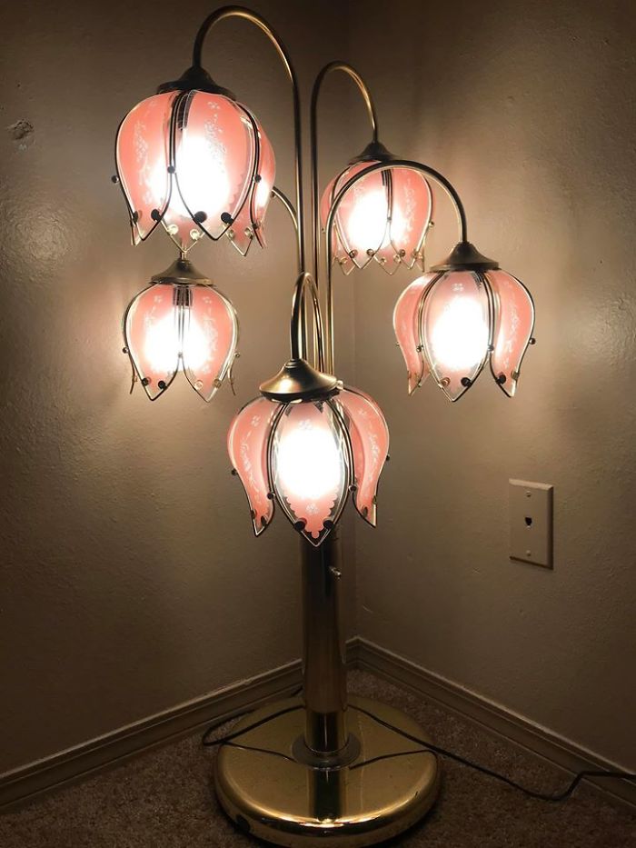 Look What I Just Got Off Marketplace For $20! She Was Selling It For $15 But I Couldn’t Resist. The Lady Who Wanted It Before Me Never Showed... How!!?