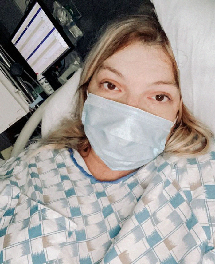 Moms Who Gave Birth Wearing Masks Respond To Those Refusing To Wear Them For 5 Minutes With Savage Tweets