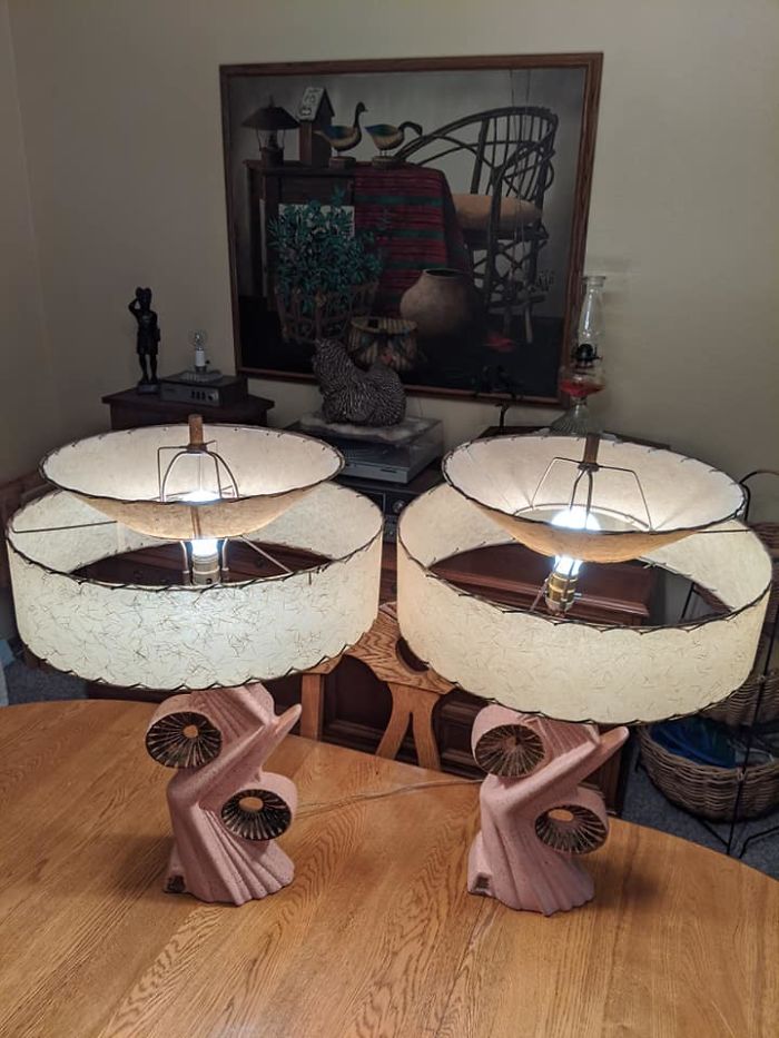 I Purchased This Pair Of Unmarked Pink Lamps At A Garage Sale In Champaign, Illinois