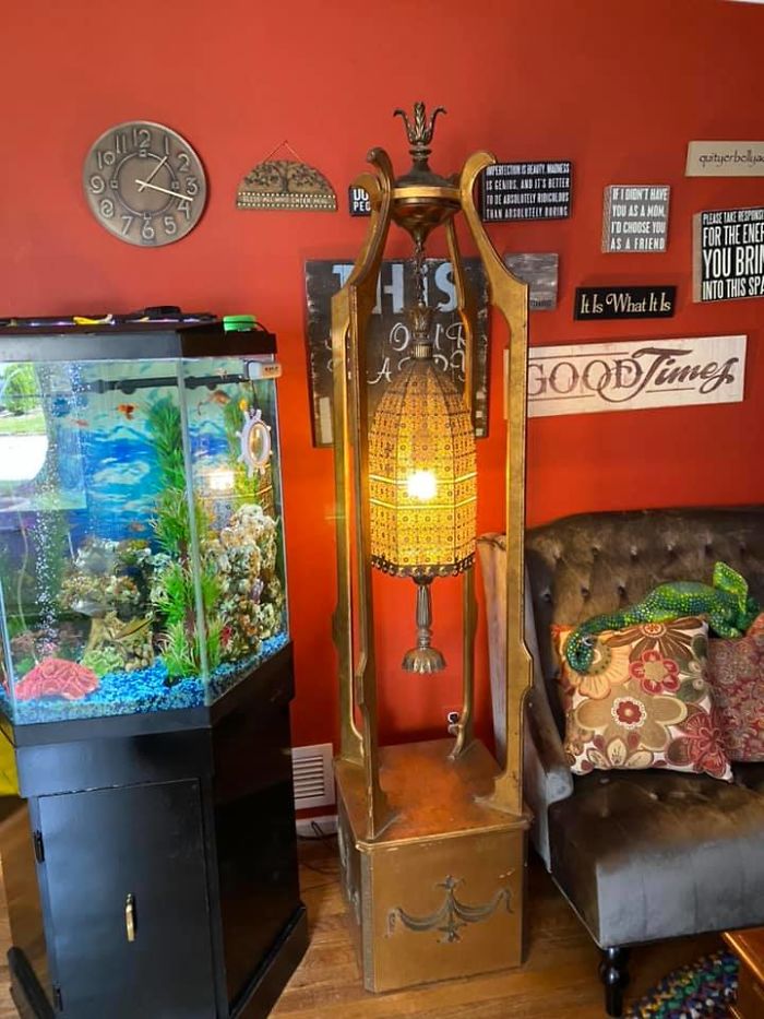 Wow So Today’s Estate Sale Find Is This Awesome Huge Lamp For 50 Bucks I Have Never Seen Anything So Idk What I Love It Needs A Good Cleaning And A Little Repair But Who Cares When It Looks So Awesome