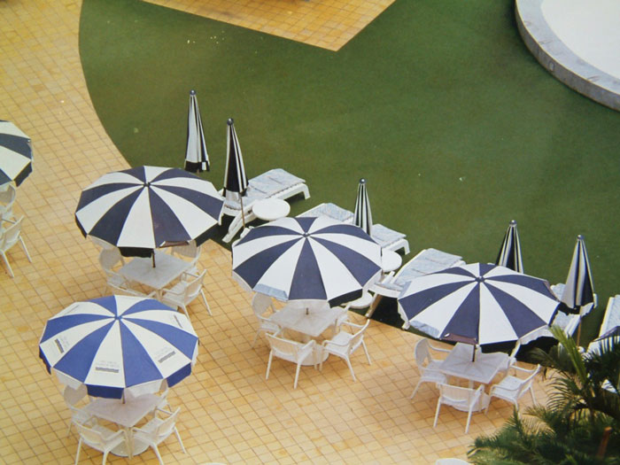 The World&rsquo;s First Luxury Floating Hotel Built In The 1980s For Watching The Great Barrier Reef Ends Up In North Korea