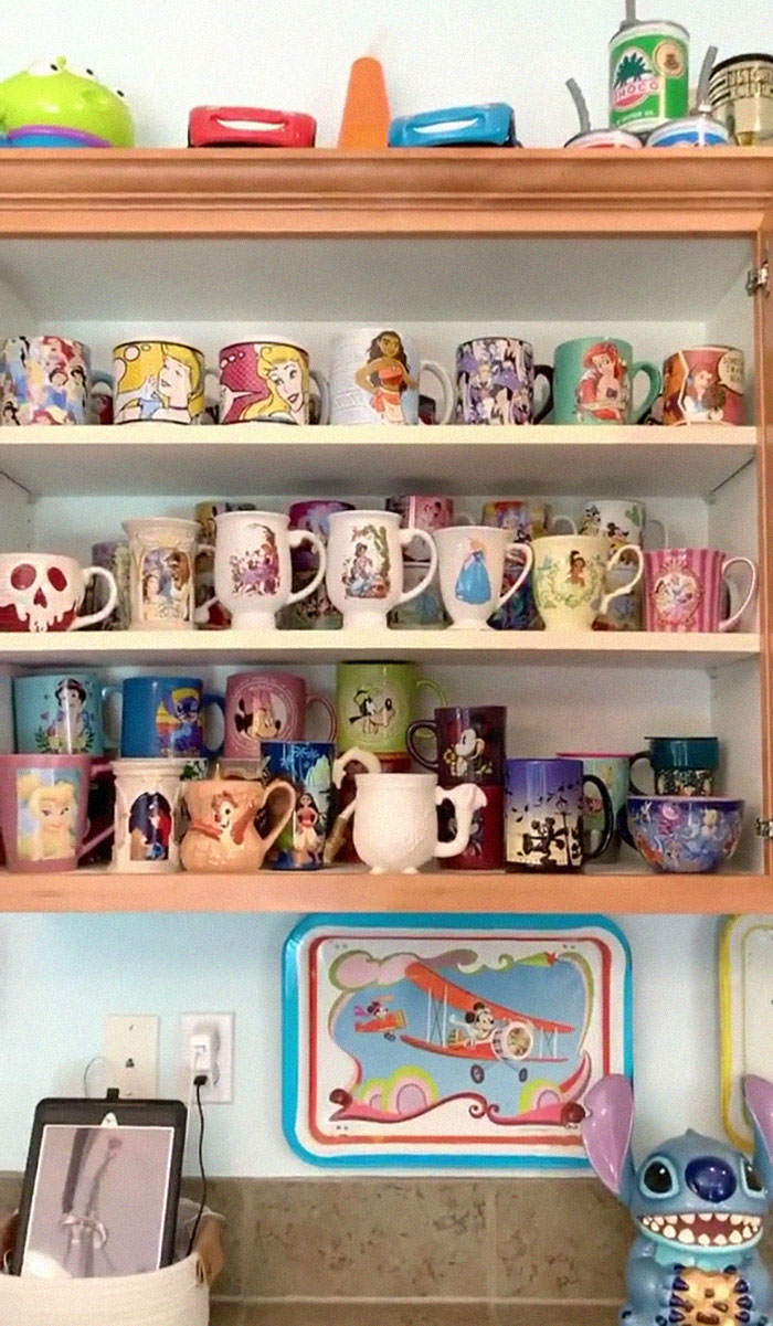 Mom Transforms Her House Into A Disney Fairytale (35 Pics) Mom Transforms Her House Into A Disney Fairytale (35 Pics)