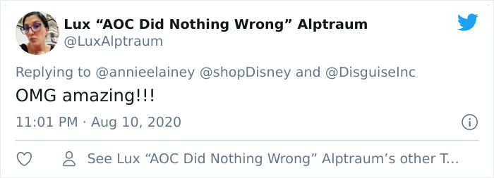 Disney Has Started Selling Costumes That Are Wheelchair-Friendly Disney Has Started Selling Costumes That Are Wheelchair-Friendly