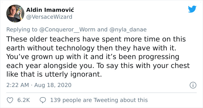 People Are Reminding Students To Stay Away From Snide Remarks About Older Teachers Struggling With Technology In This Wholesome Thread