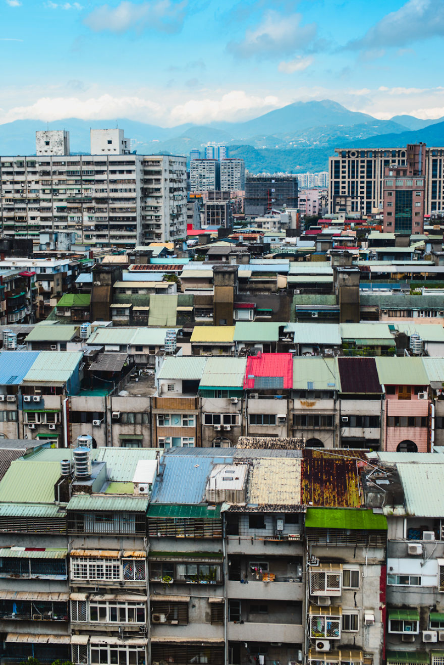 I Explored Taipei's Urban Hells