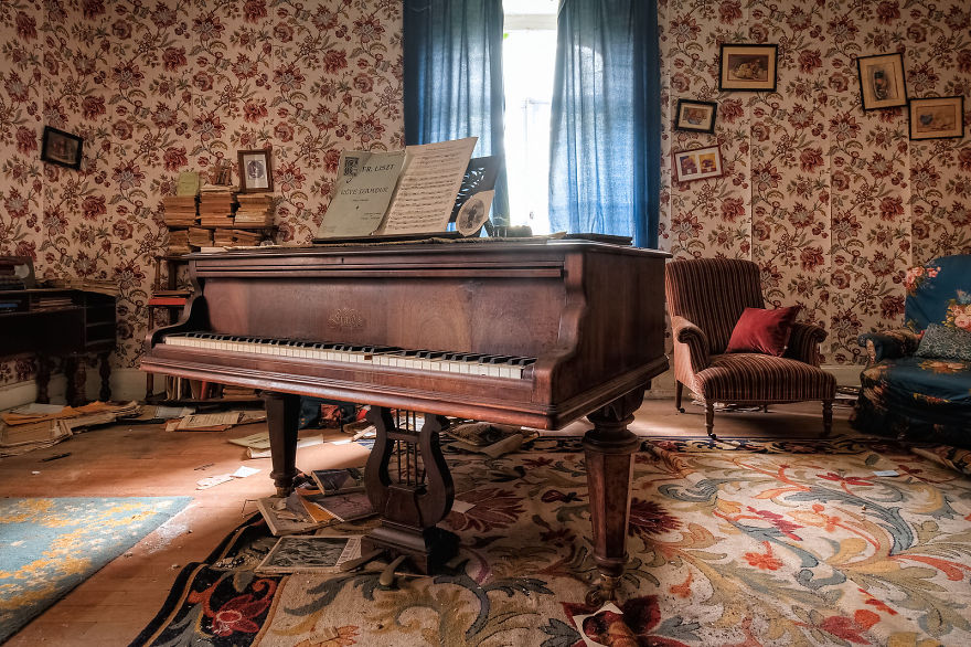 Dream Of Love By Franz Liszt (Abandoned Mansion, France)