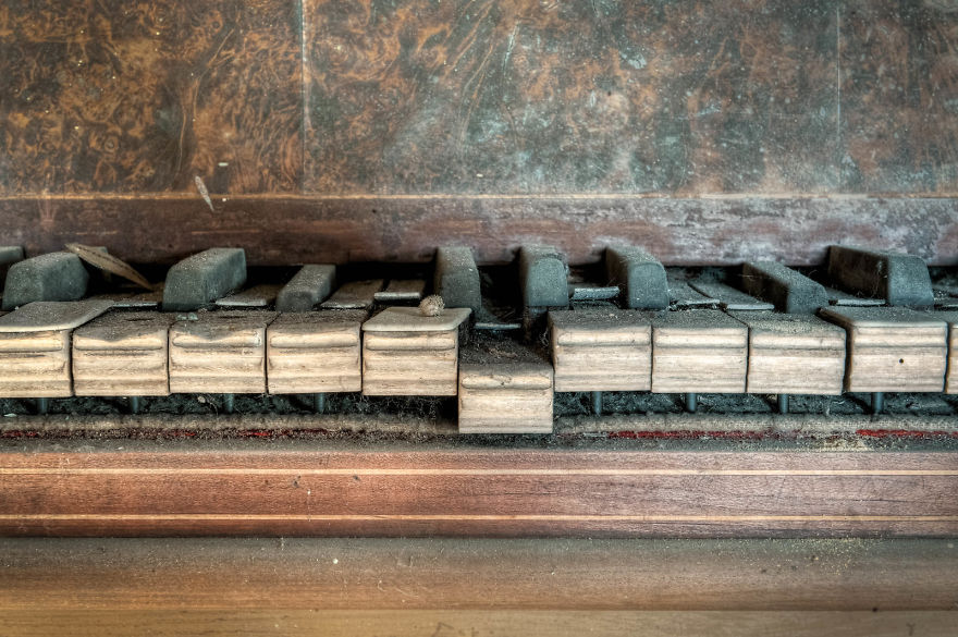 Dark Blue Note (Abandoned Church, Belgium)