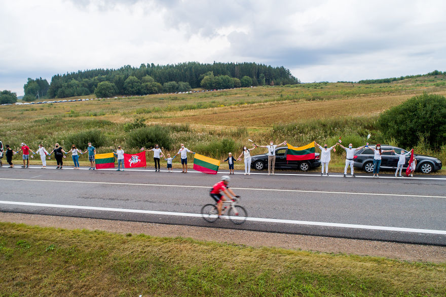 Belarus Is Facing The Biggest Protests In History And 50,000 Lithuanians Joined Hands In The ‘Freedom Way’ In Solidarity Belarus Is Facing The Biggest Protests In History And 50,000 Lithuanians Joined Hands In The ‘Freedom Way’ In Solidarity