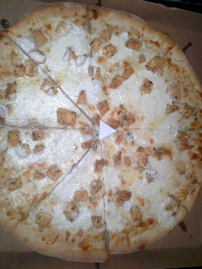 My Mom Sent Me A Picture Of Her Dinner. I Didn't Understand Why It Wasn't Playing