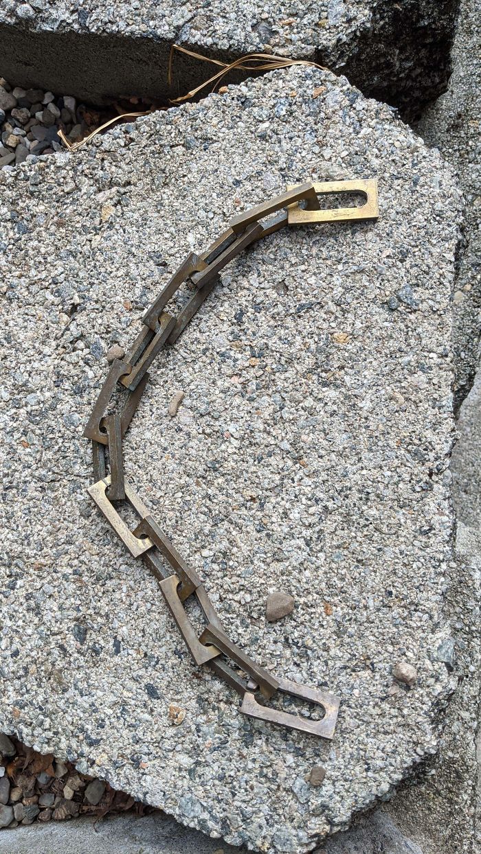 I Found This In A Dirt Basement Of An Old House I Was Cleaning Out. What Is This Thing Used For ?