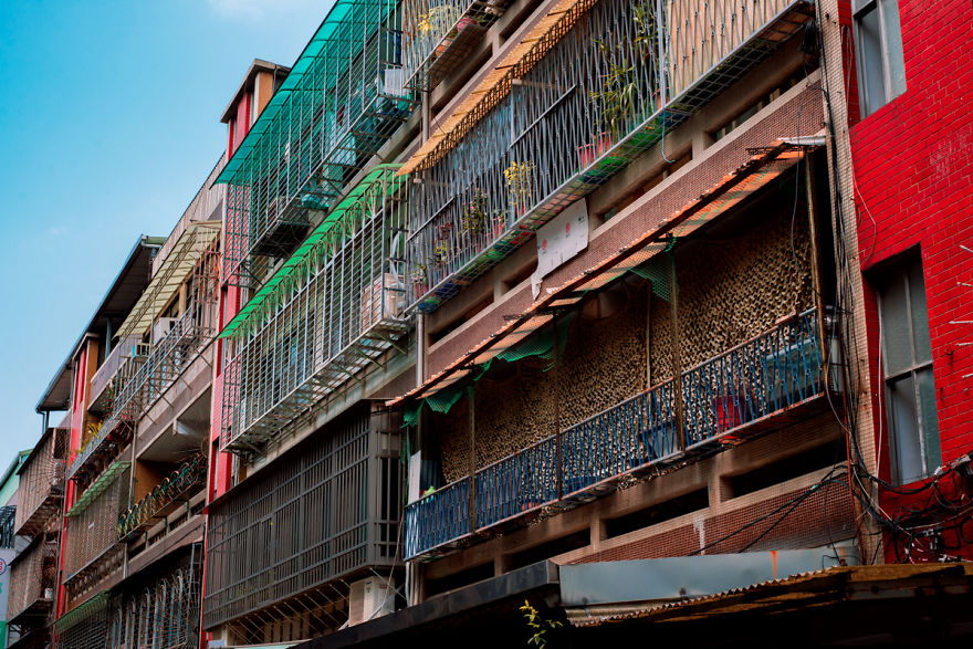 I Explored Taipei's Urban Hells