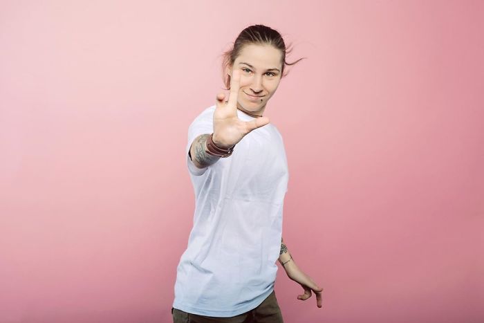 Lina, Has One Leg And Three Fingers On Each Hand