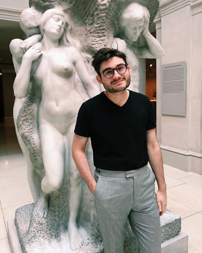 Guy Gets Accused Of ‘Catfishing’ And Banned From Tinder After This Girl Reported His Profile Pic Guy Gets Accused Of ‘Catfishing’ And Banned From Tinder After This Girl Reported His Profile Pic