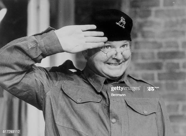 Benny-Hill-salute-5f4837e9b967e.jpg