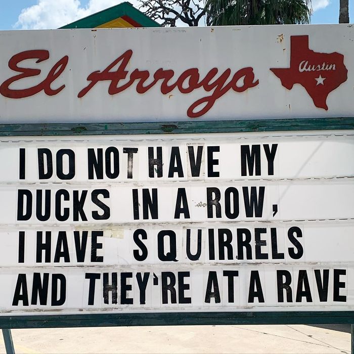 Funny-Restaurant-Signs-El-Arroyo